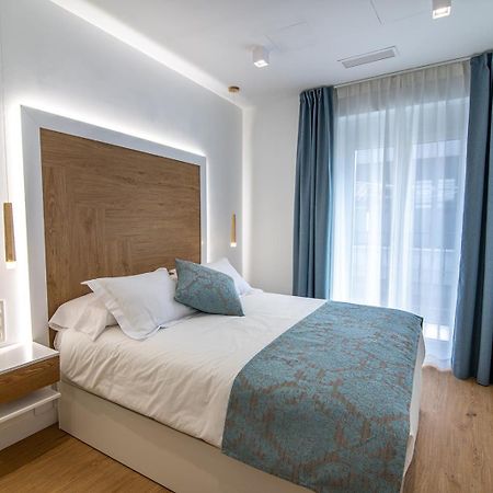 Mq Suites Veronica Valdepeñas Buitenkant foto