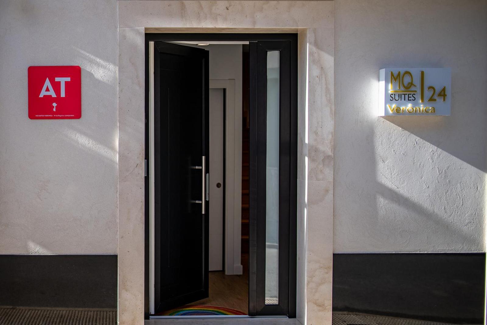Mq Suites Veronica Valdepeñas Buitenkant foto