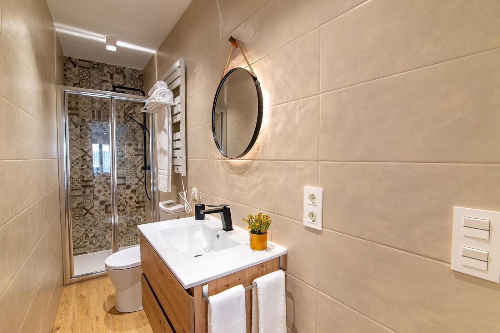 Mq Suites Veronica Valdepeñas Buitenkant foto
