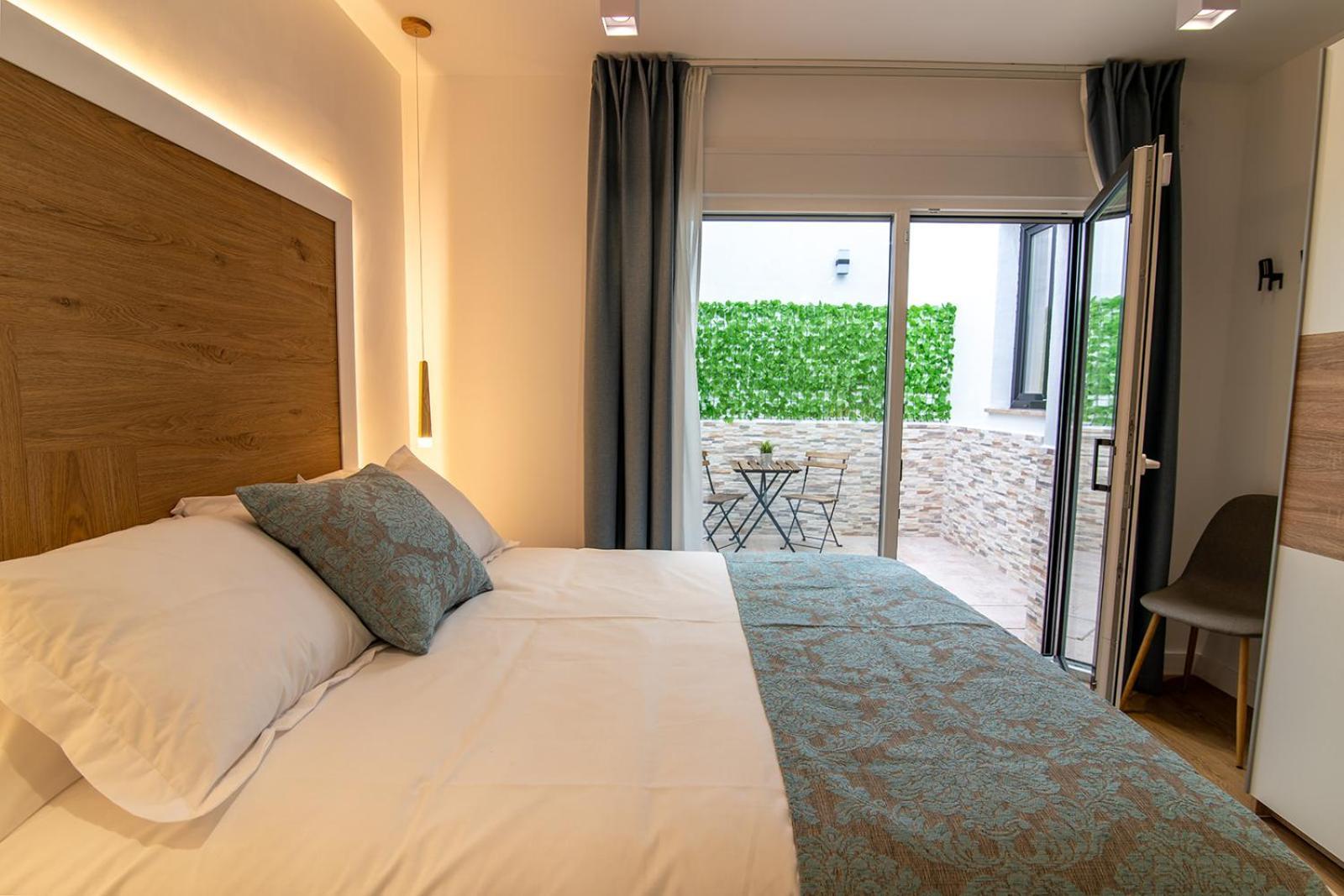 Mq Suites Veronica Valdepeñas Buitenkant foto