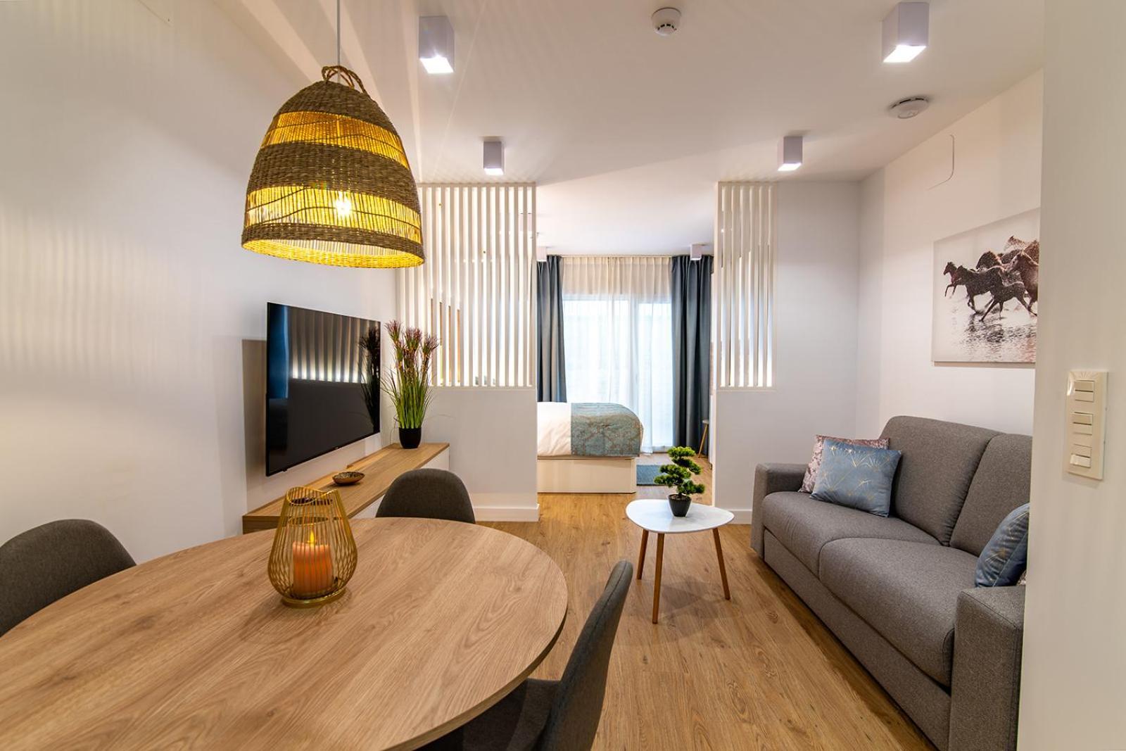 Mq Suites Veronica Valdepeñas Buitenkant foto